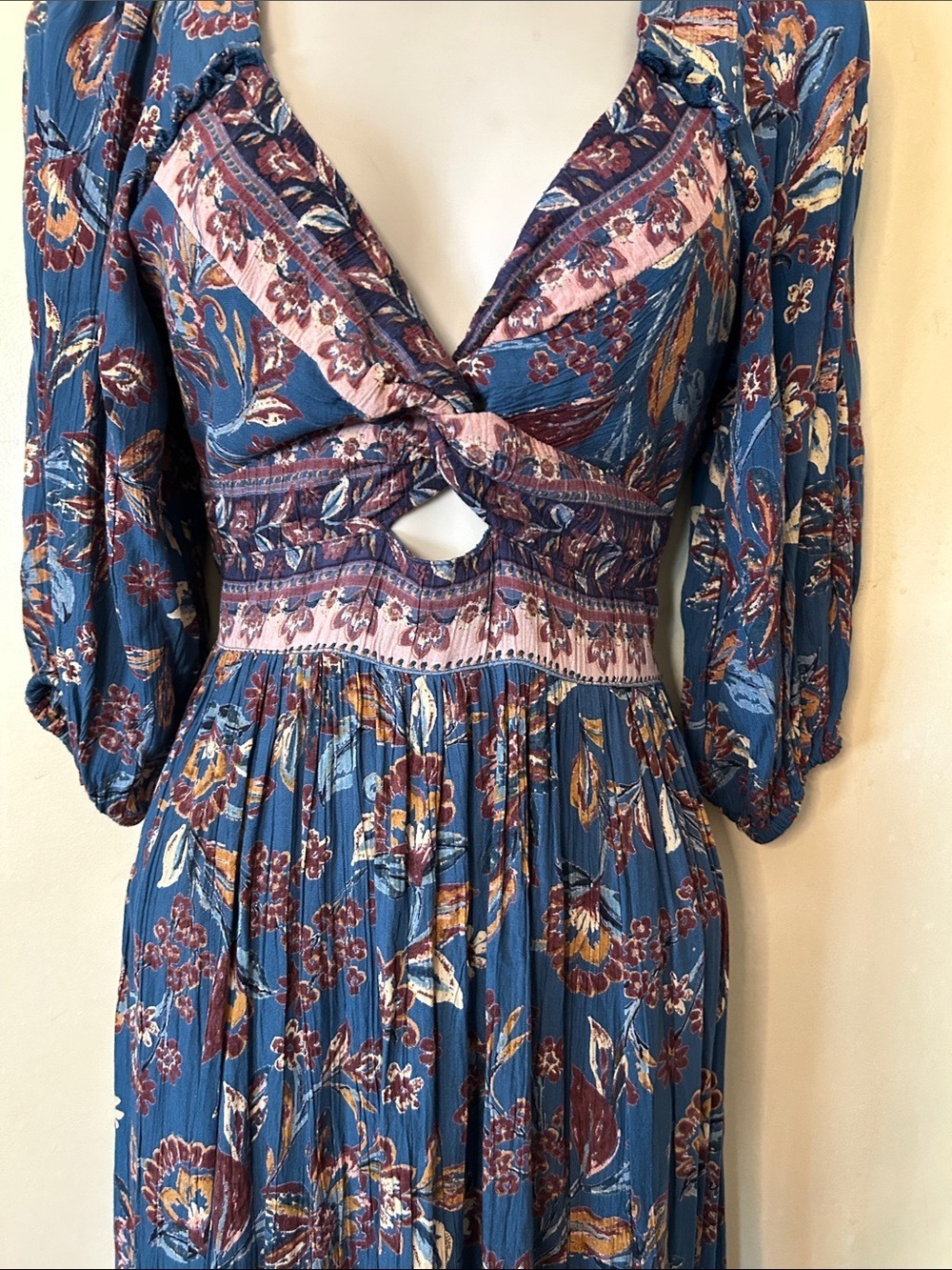 Angie Teal Floral Hi-Low Dress with Puff Sleeves size S - Picture 4 of 12